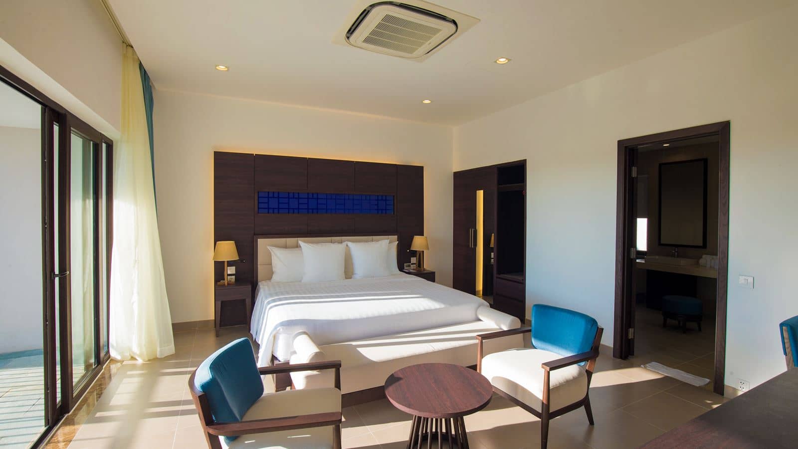 rooms-4-bedrooms-villa