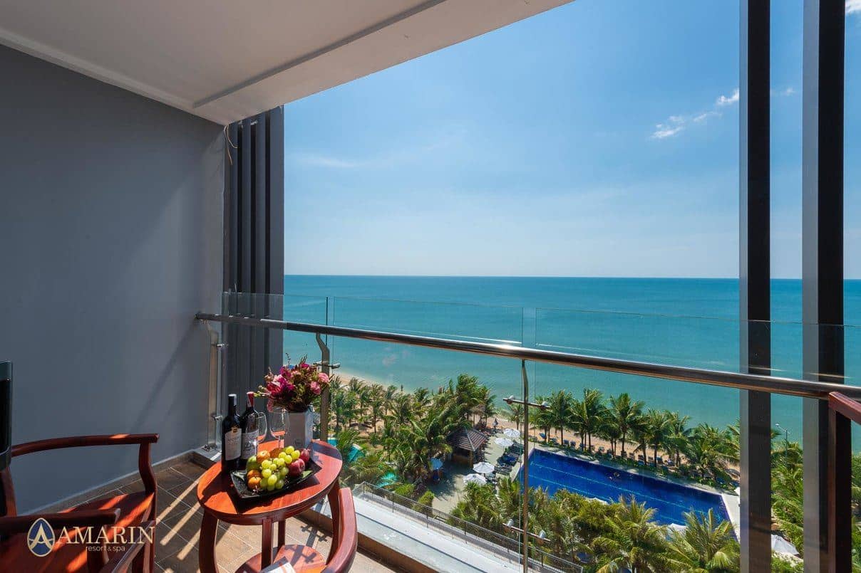 rooms-deluxe-ocean-view-balcony-child-without-extra-bed