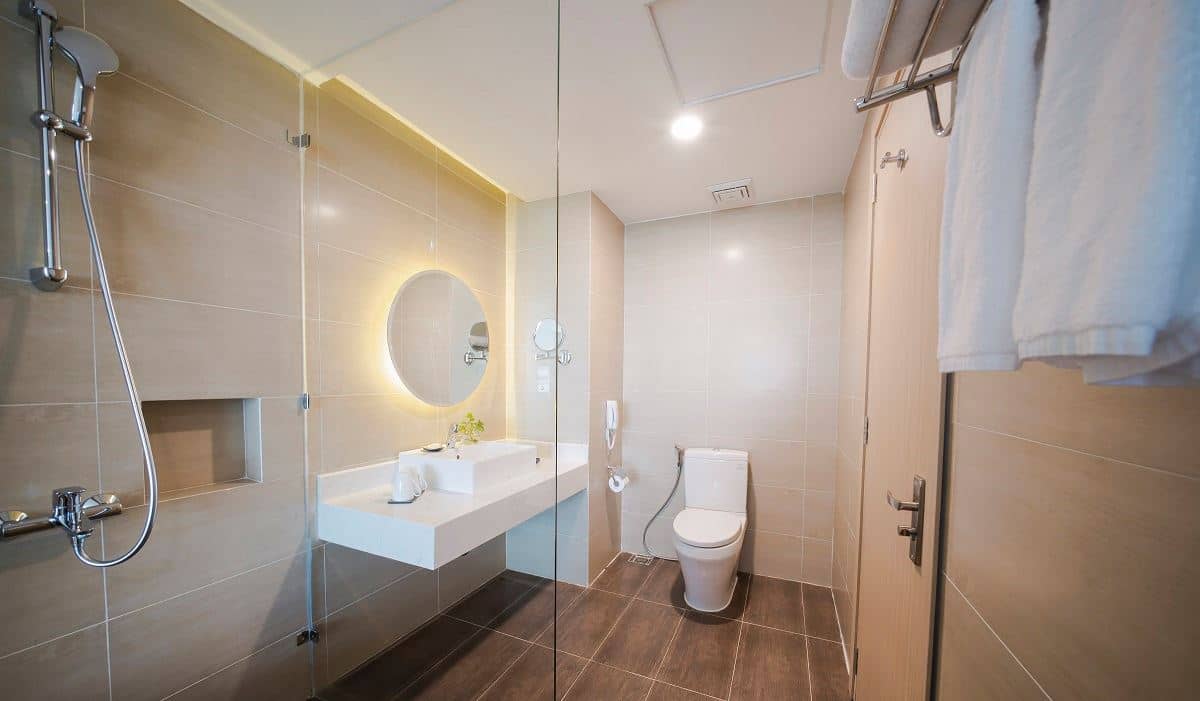 rooms-deluxe-triple-with-balcony