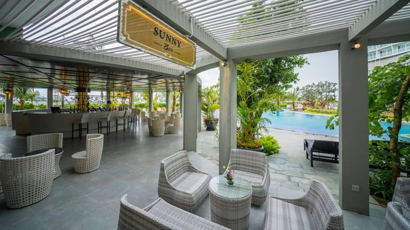 bars-sunny-bar