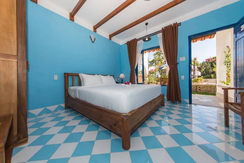rooms-room-deluxe-double-or-twin