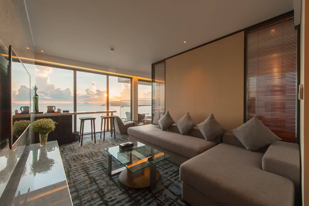 rooms-queen-ann-suite-ocean-view-balcony-child-without-extra-bed