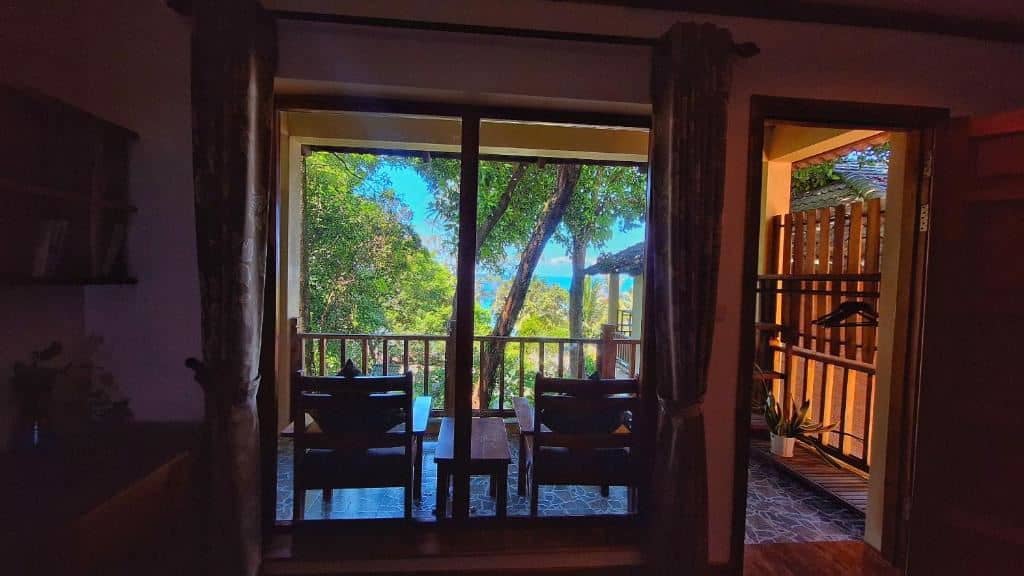rooms-deluxe-double-with-partial-sea-view-no-extra-bed
