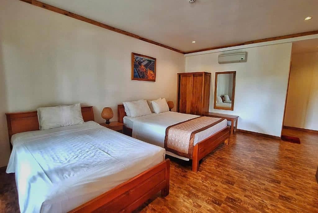 rooms-deluxe-triple-with-garden-view