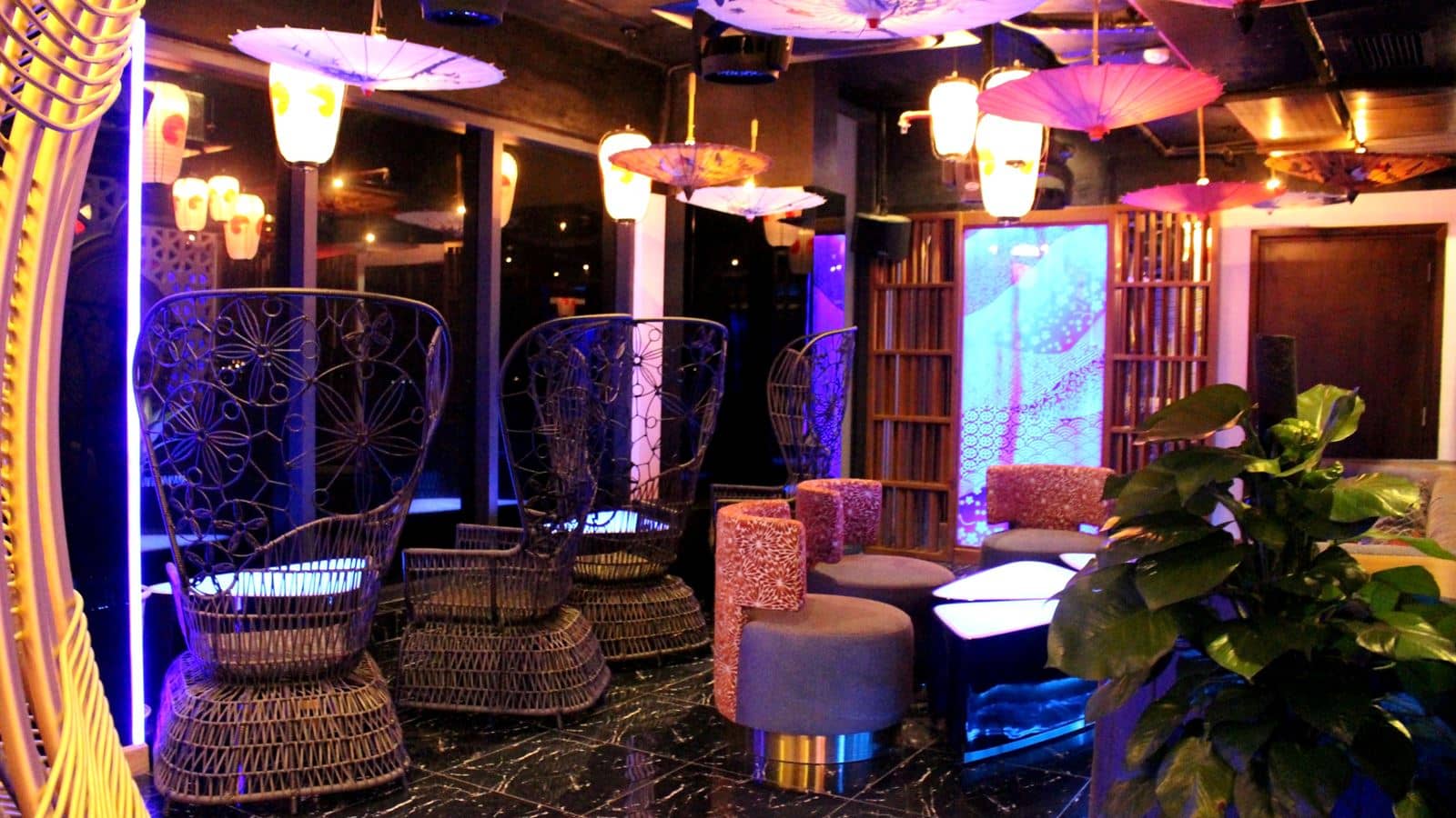 bars-sky-lounge
