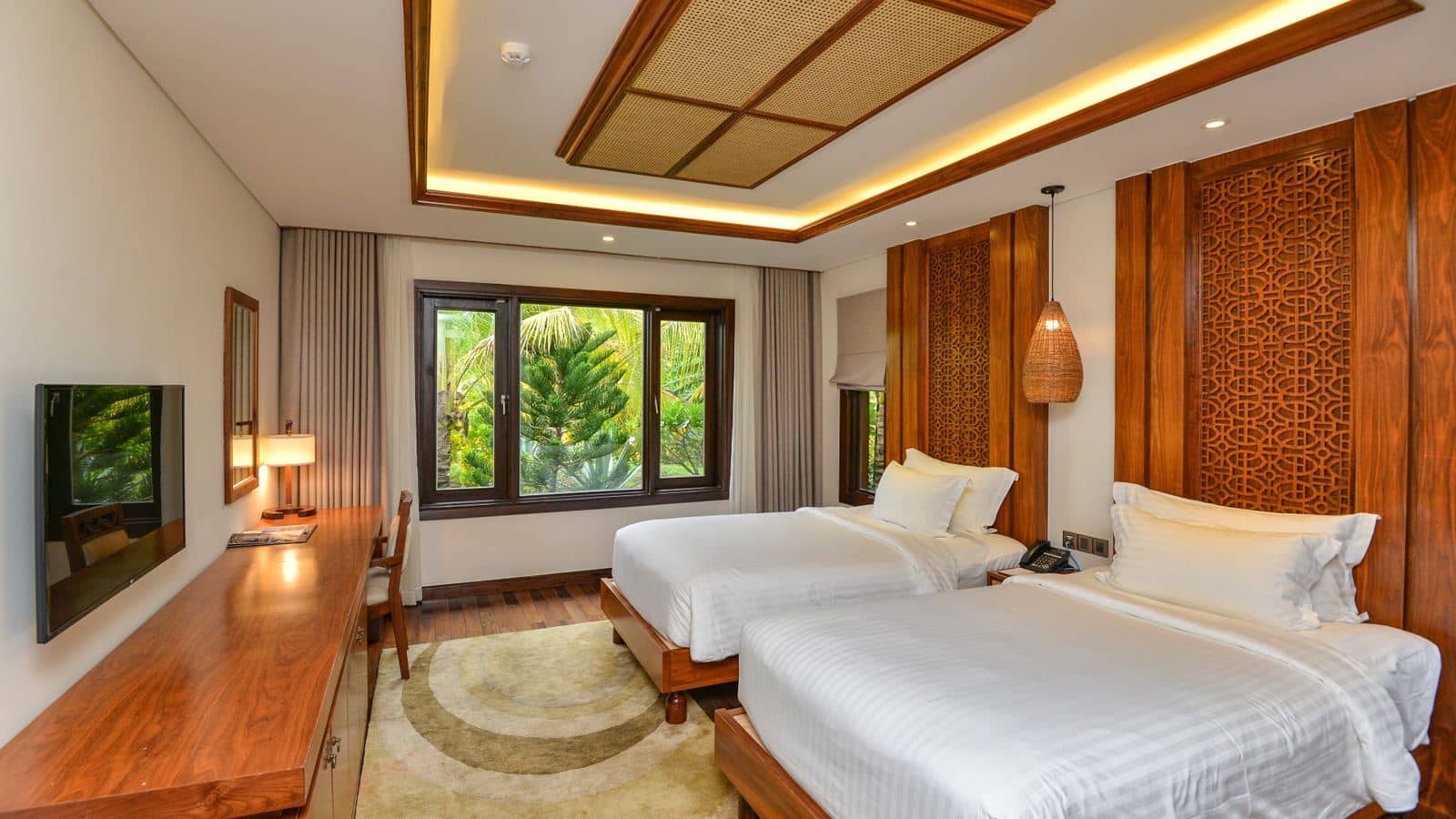 rooms-2bedroom-gardenlagoon-villa