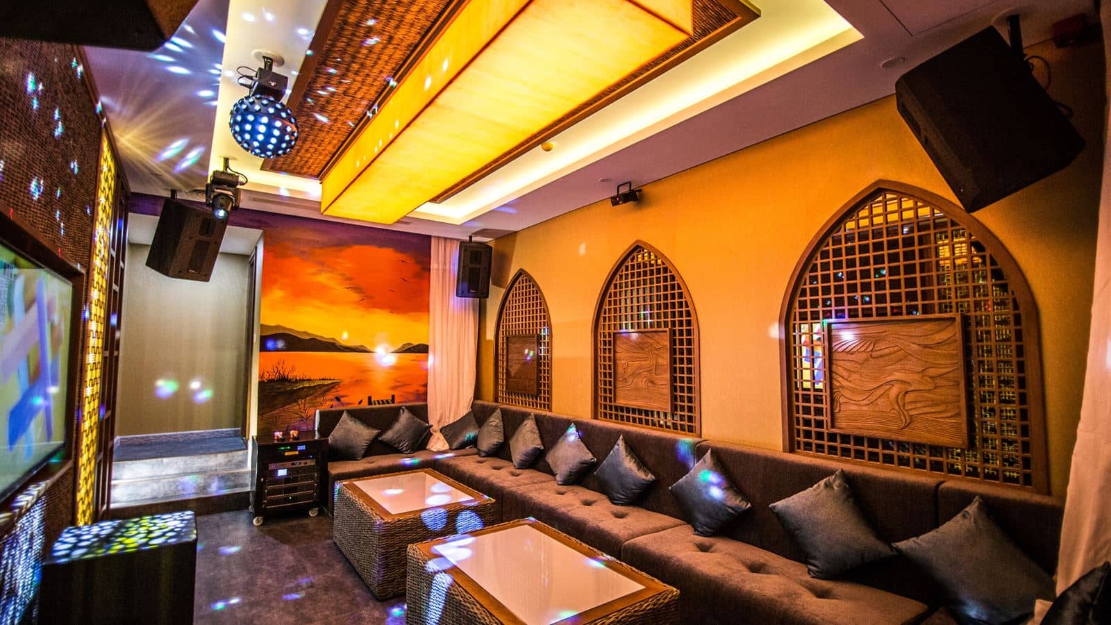 bars-jukebox-karaoke-bar