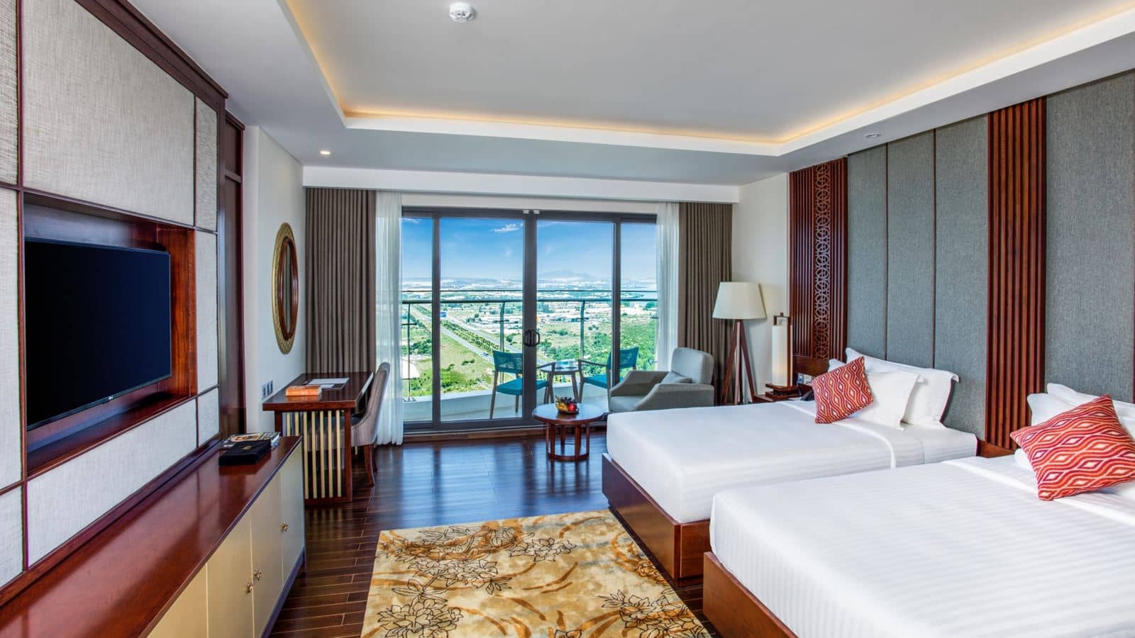 rooms-deluxe-with-balcony-child-without-extra-bed