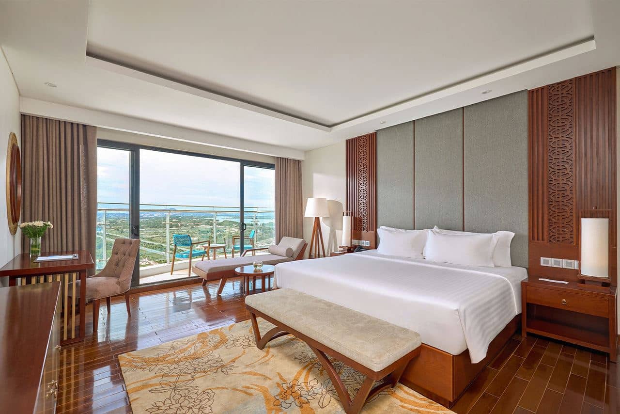 rooms-deluxe-sky-with-balcony