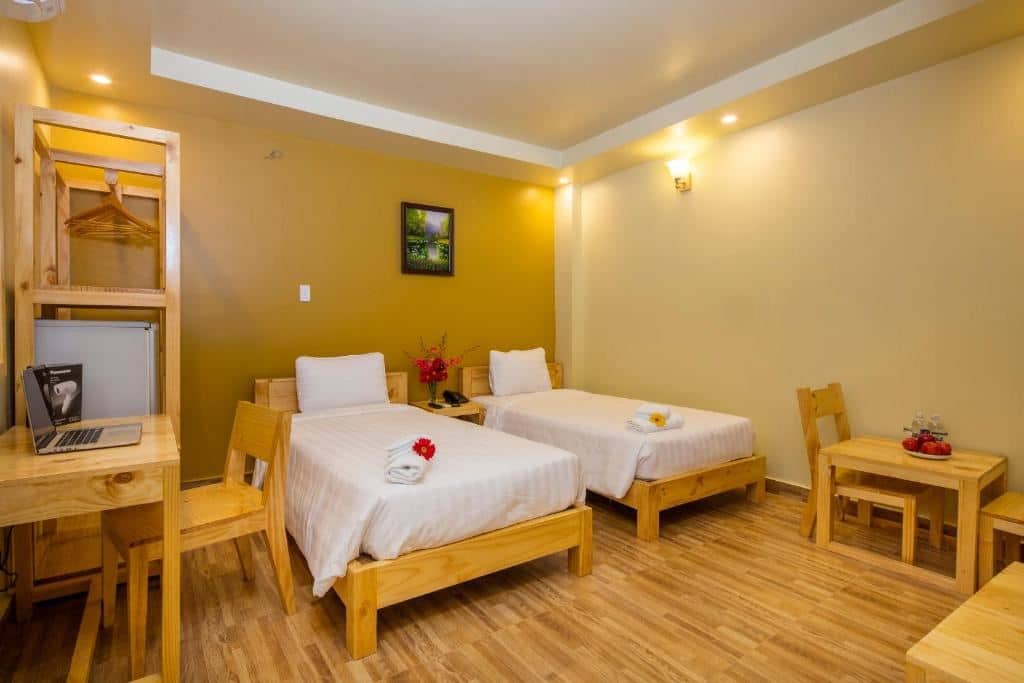 rooms-standard-twin-room-no-view