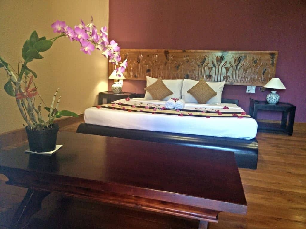 rooms-luxury-room