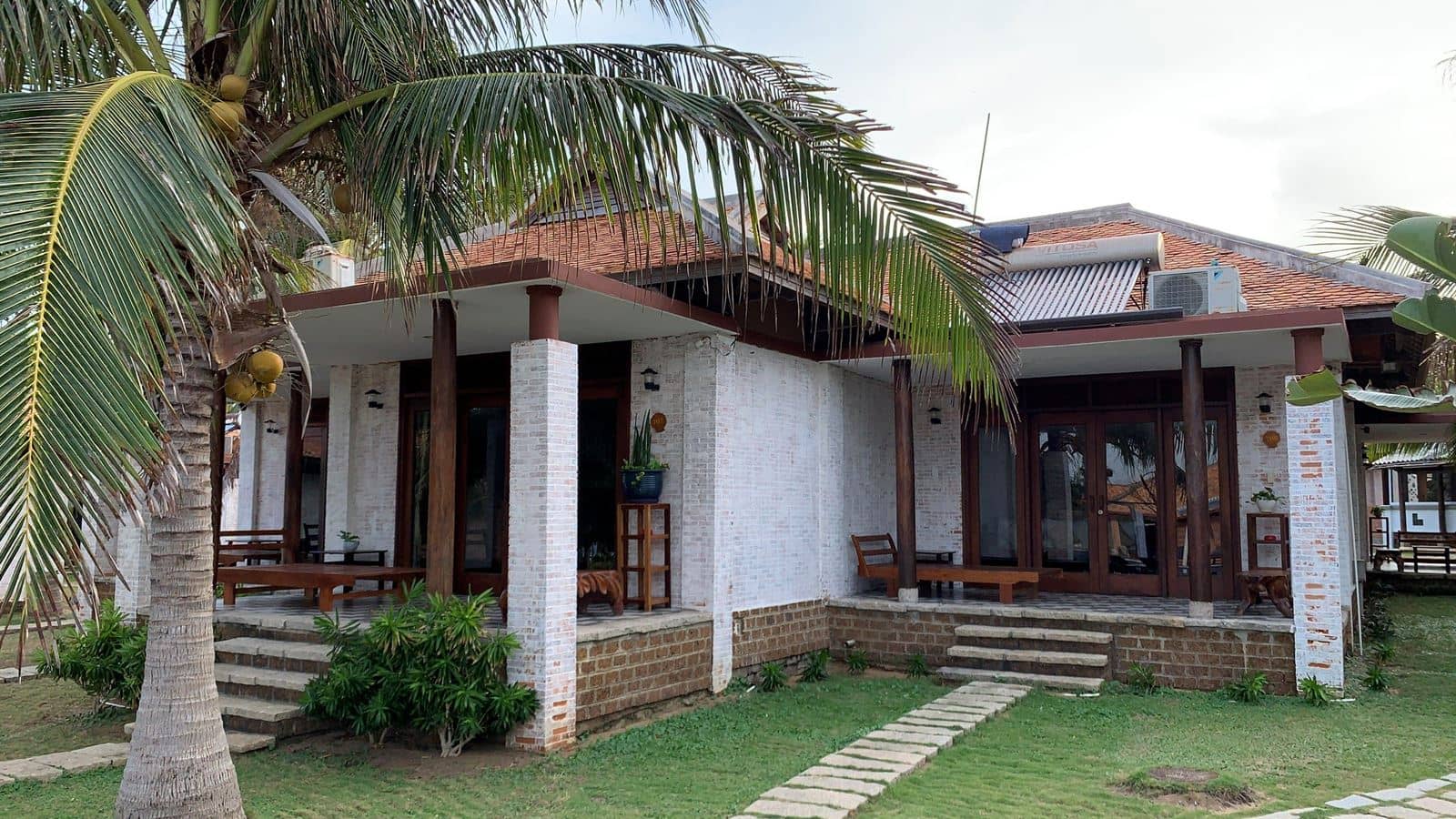 rooms-bungalow-room