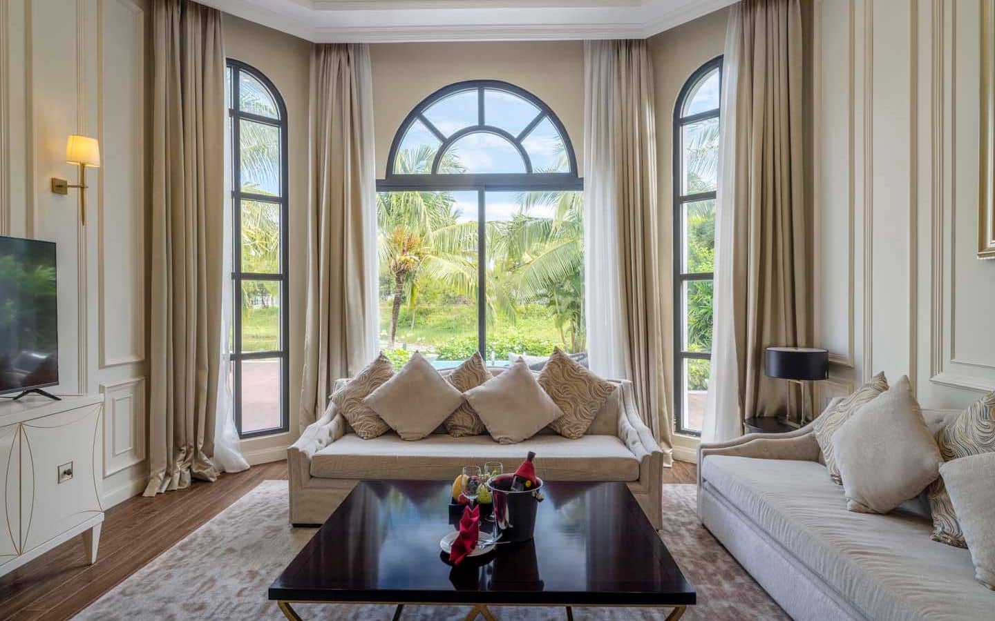 rooms-villa-3-bedroom-pool-view-no-extra-bed