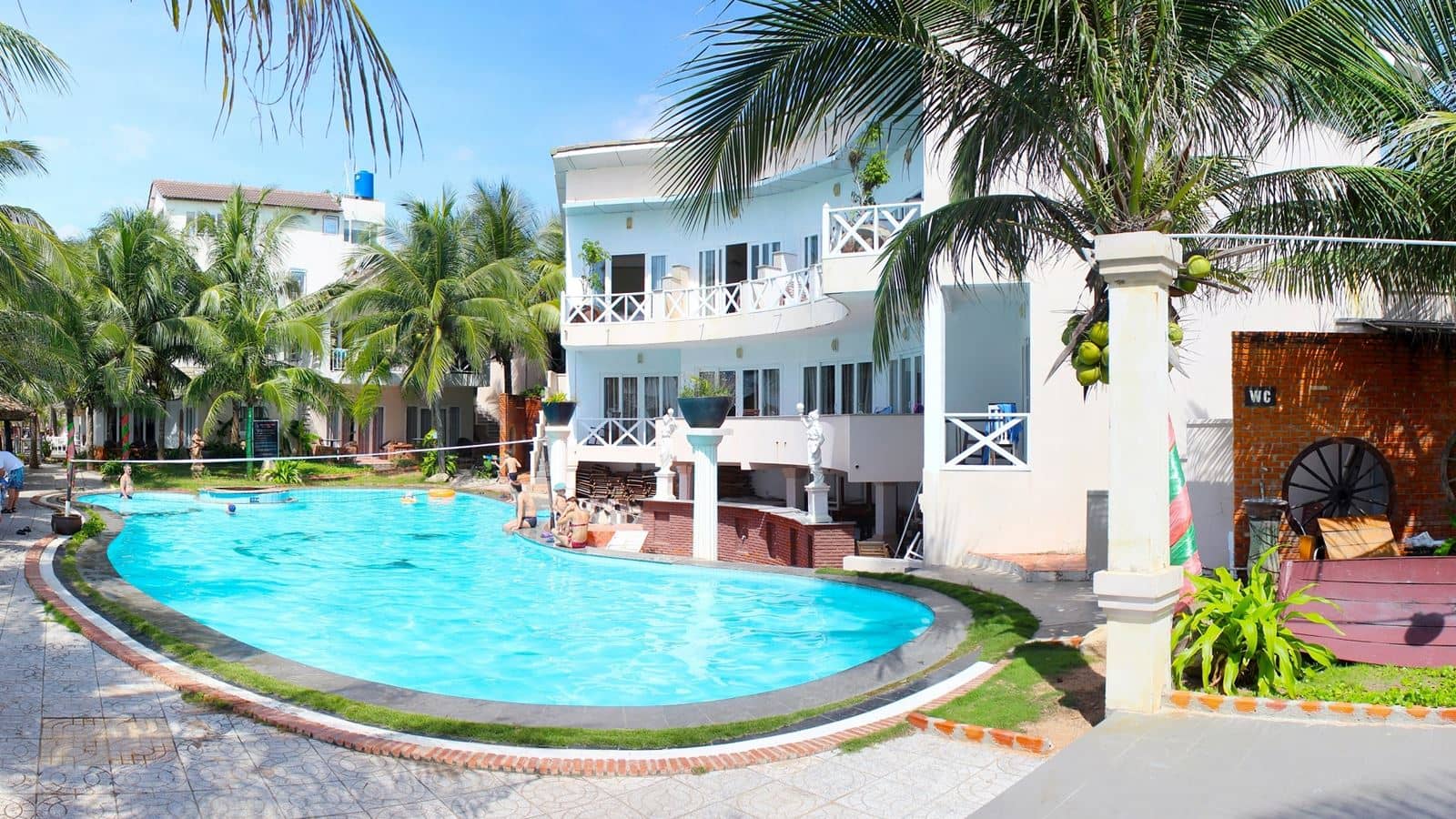 pools-outdoor-pool
