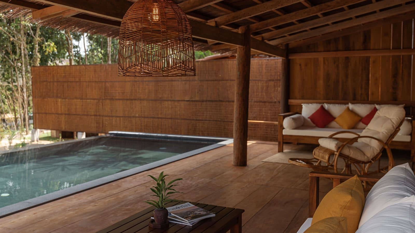 rooms-green-pool-villa-child-without-extra-bed