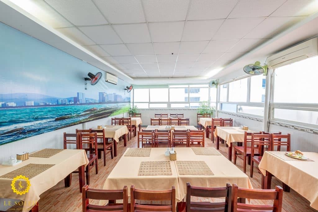 restaurants-restaurant