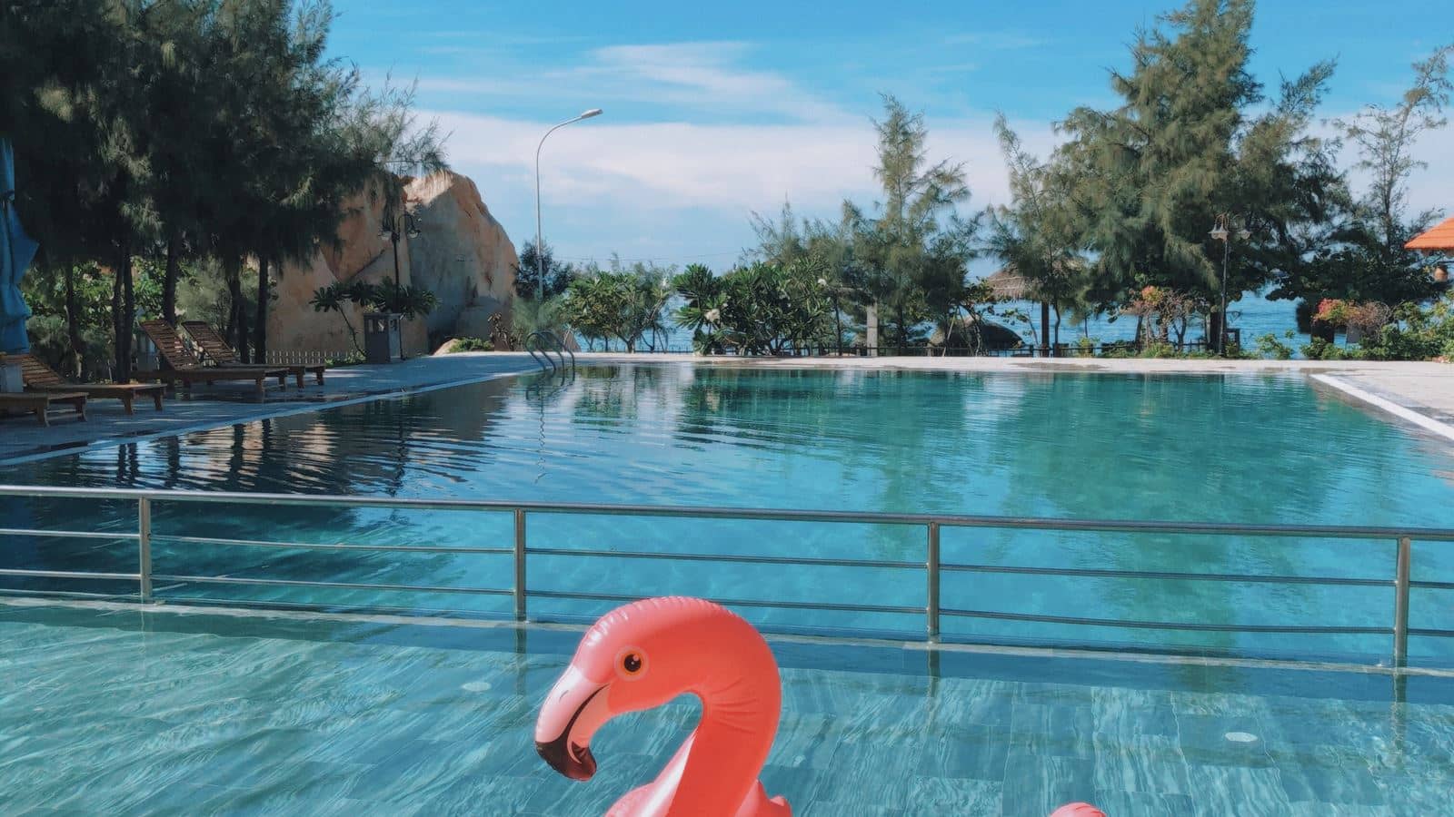 pools-outdoor-pool