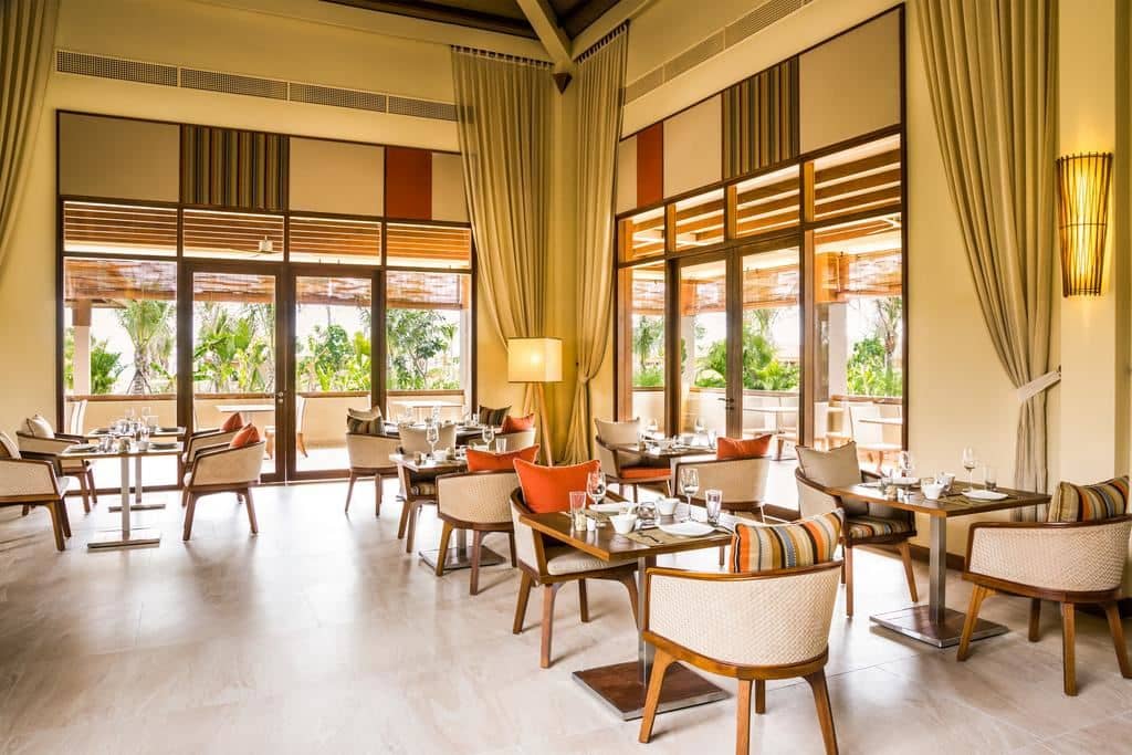 restaurants-the-pillars