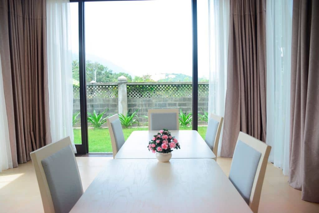 rooms-suite-room-with-pool-mountain-view