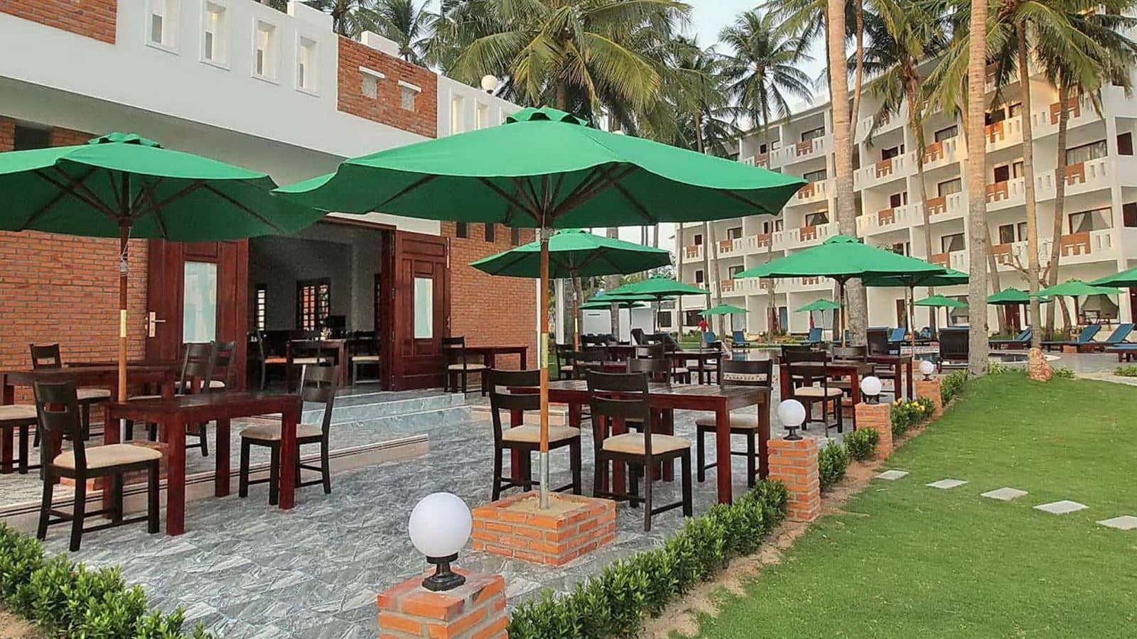 restaurants-ocean-place-restaurant
