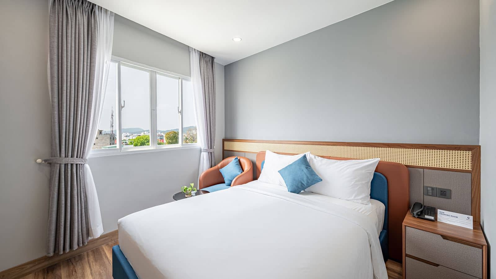rooms-superior-city-view