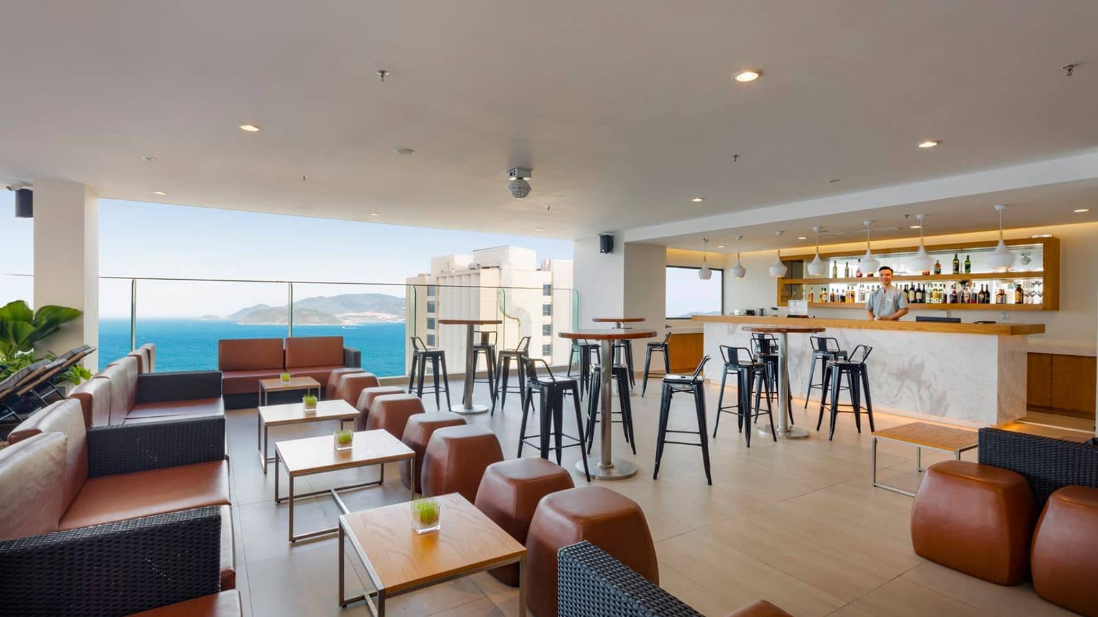 bars-rooftop-bar