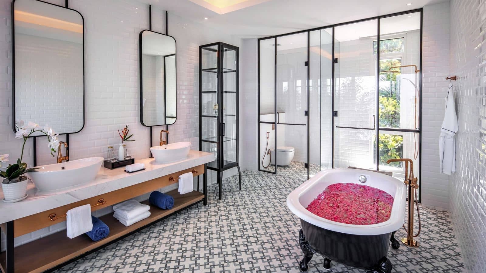 rooms-water-retreat-villa-5-bedrooms-no-extra-bed
