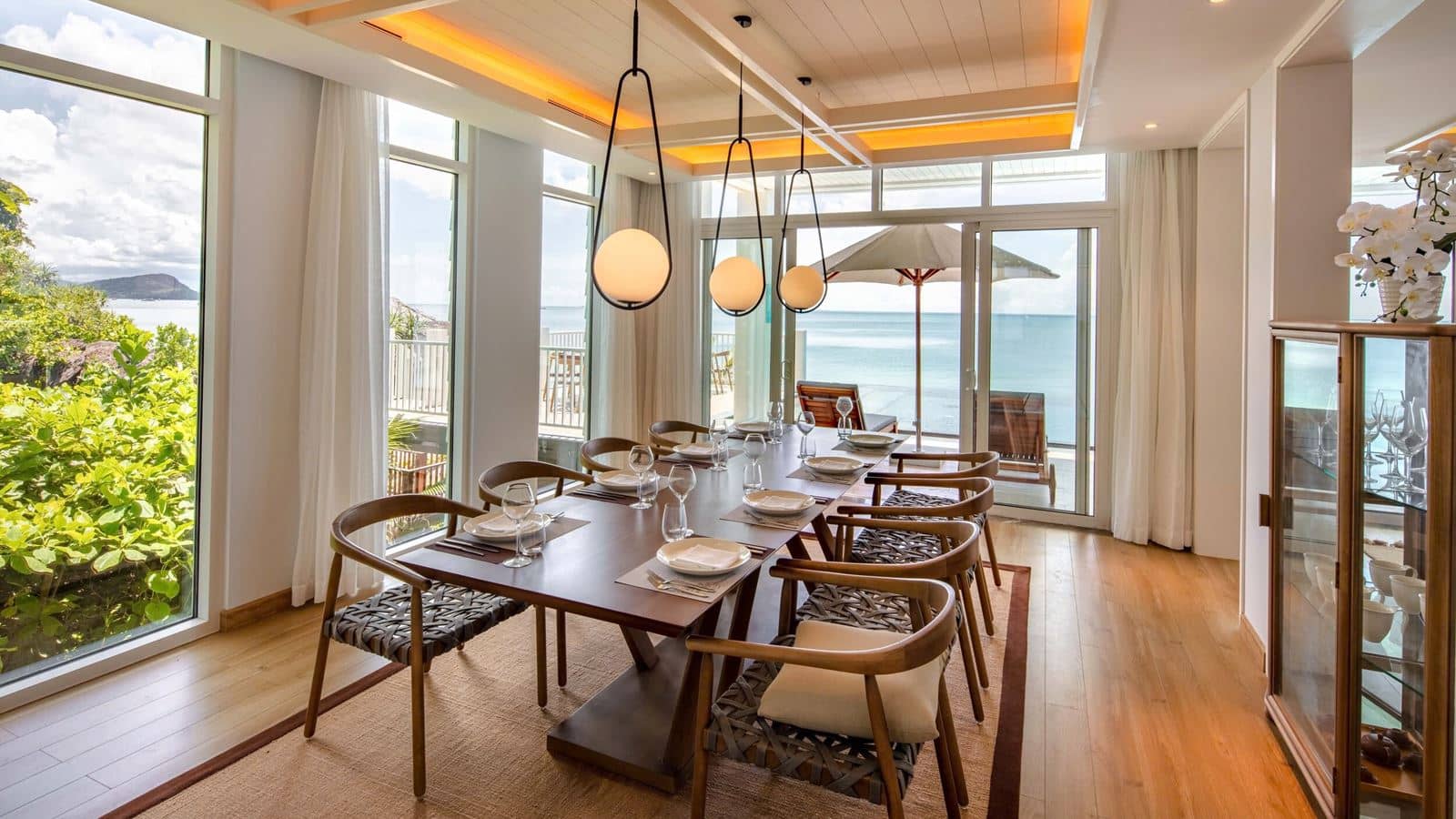 rooms-water-retreat-villa-5-bedrooms-no-extra-bed