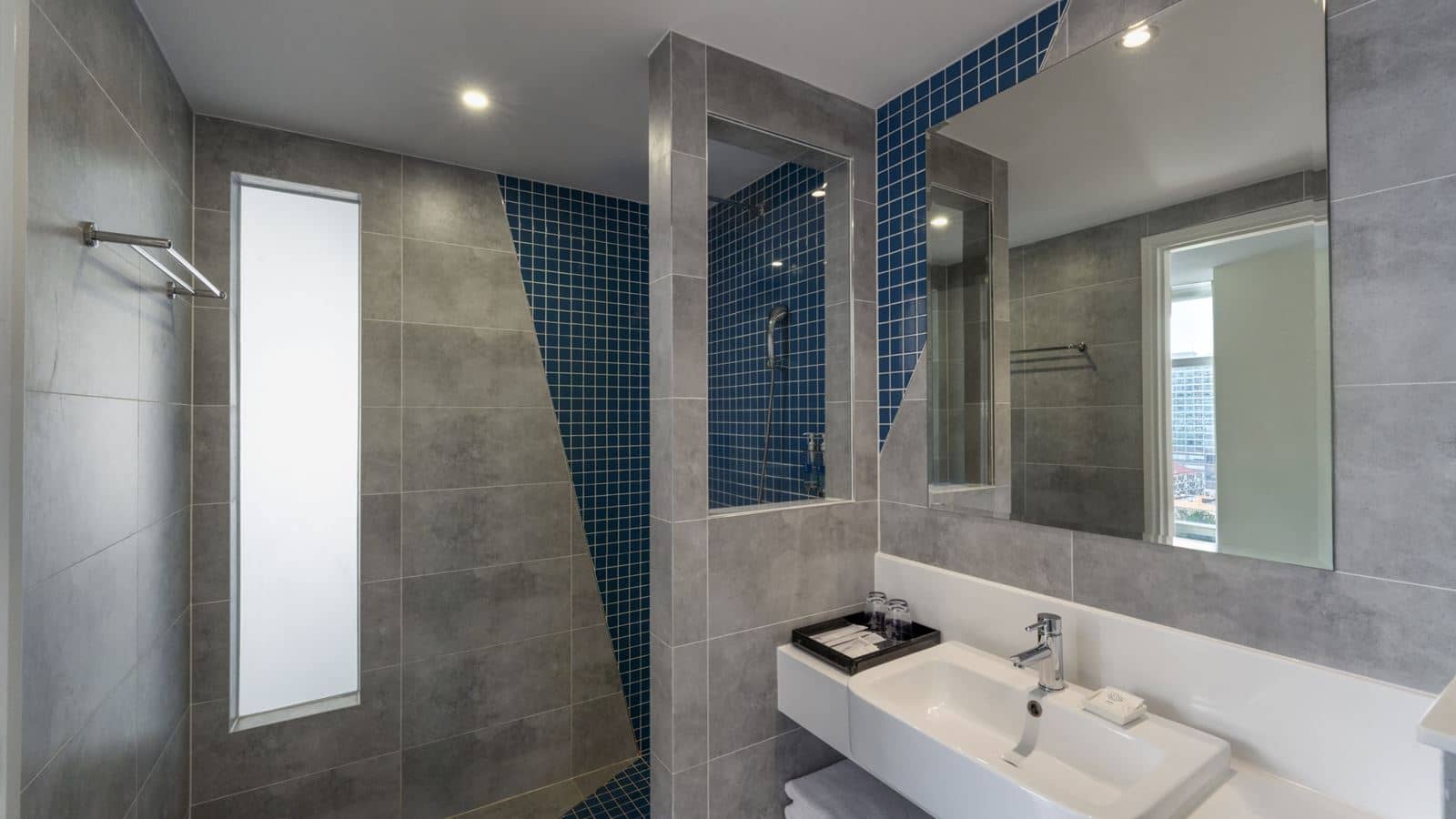 rooms-grand-deluxe-club-room-mountain-view-child-without-extra-bed