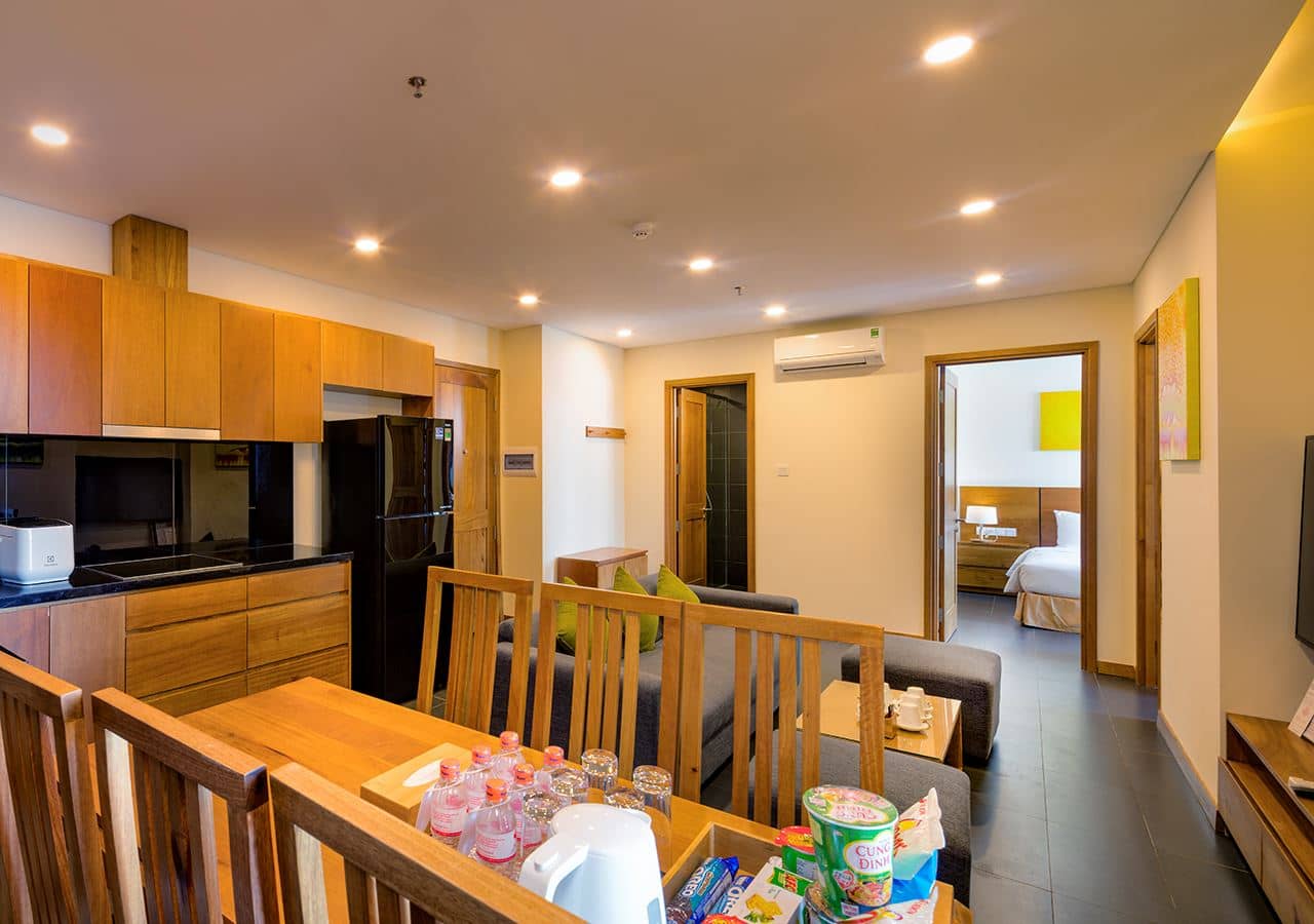 rooms-apartment-2-bedrooms-sea-view
