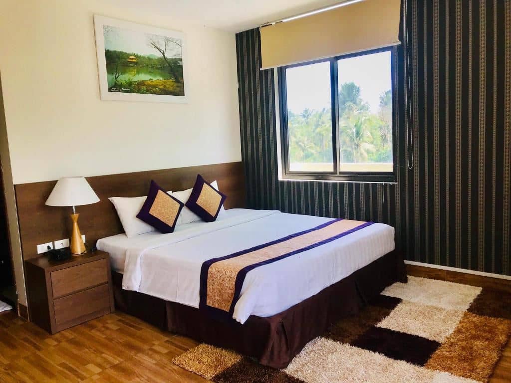 rooms-superior-room
