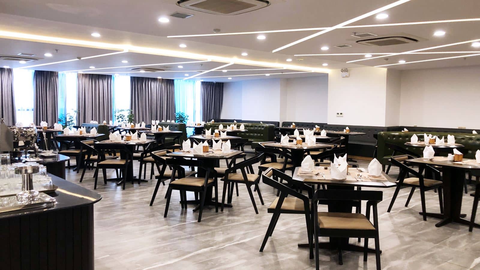 restaurants-lotus-restaurant