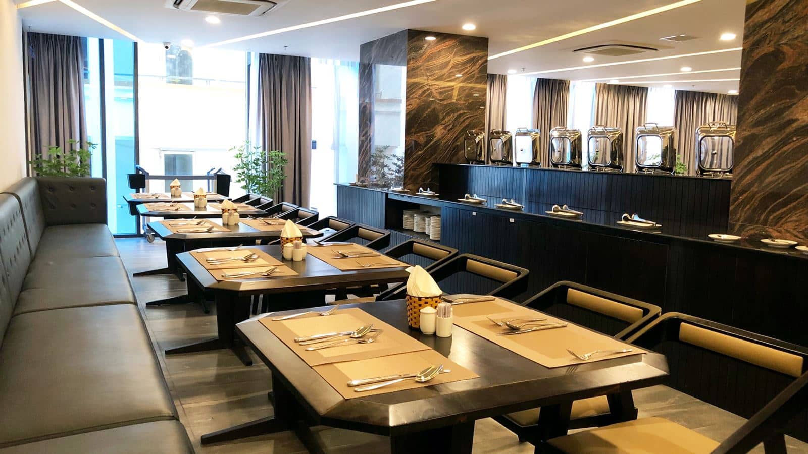 restaurants-lotus-restaurant