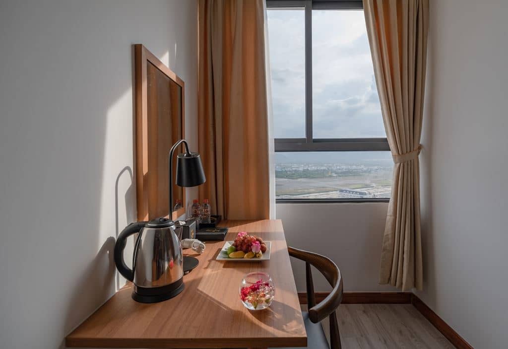 rooms-deluxe-triple-city-view-no-extra-bed