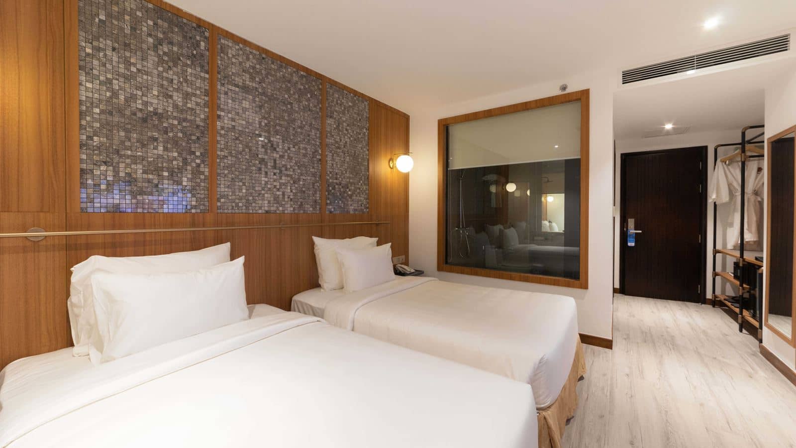rooms-superior-no-view-child-without-extra-bed