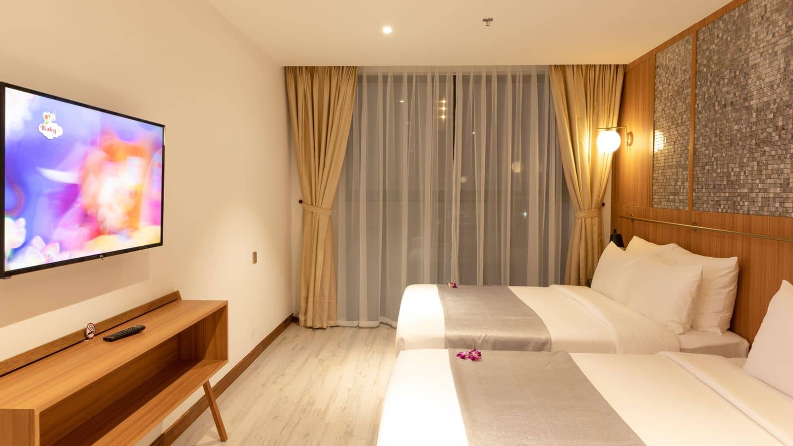 rooms-deluxe-triple-sea-view-no-extra-bed