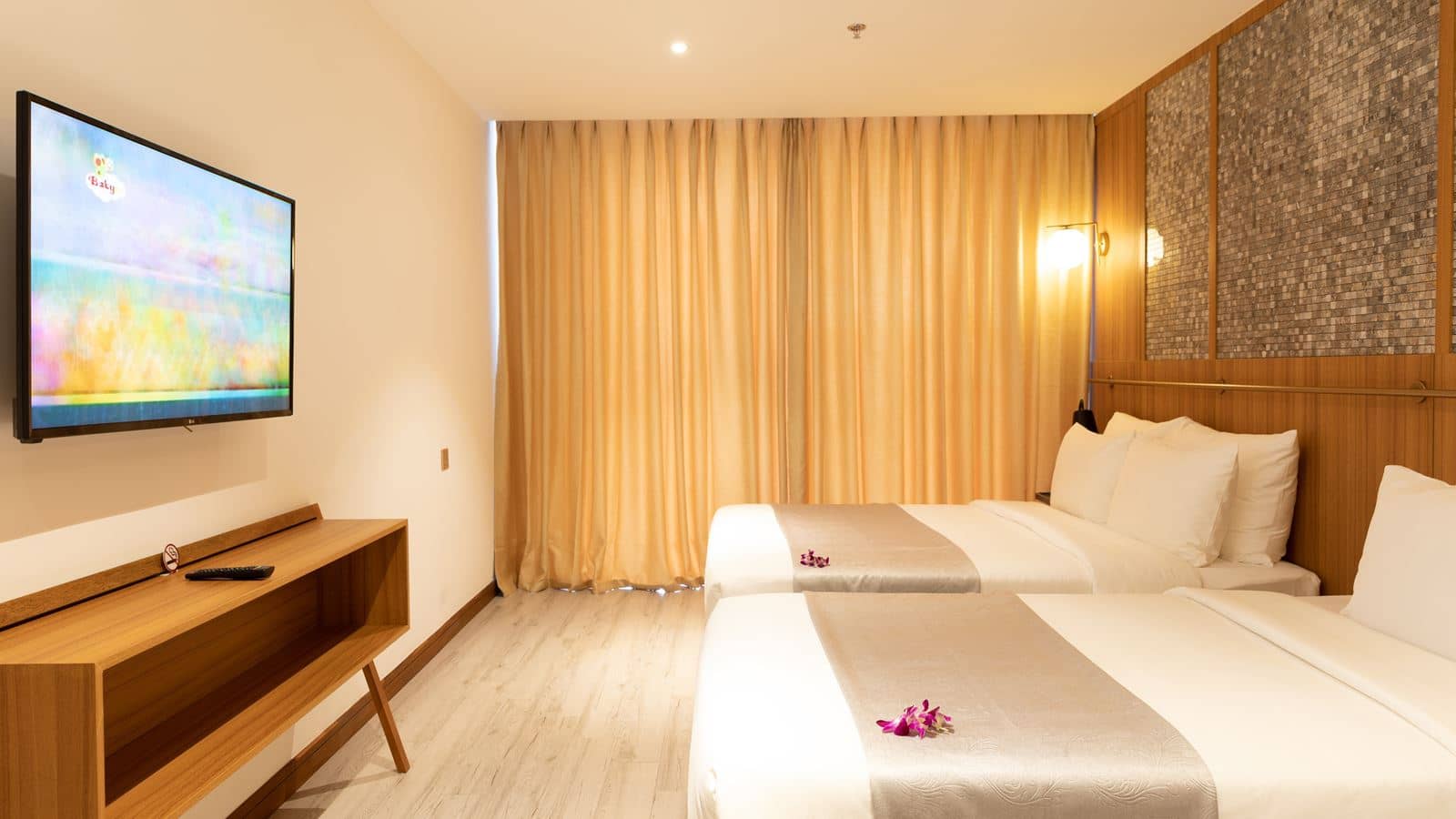 rooms-deluxe-triple-sea-view-no-extra-bed
