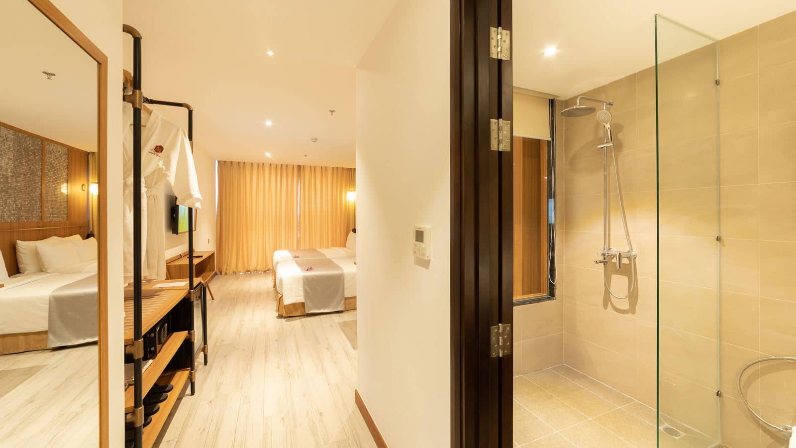 rooms-deluxe-triple-sea-view-no-extra-bed