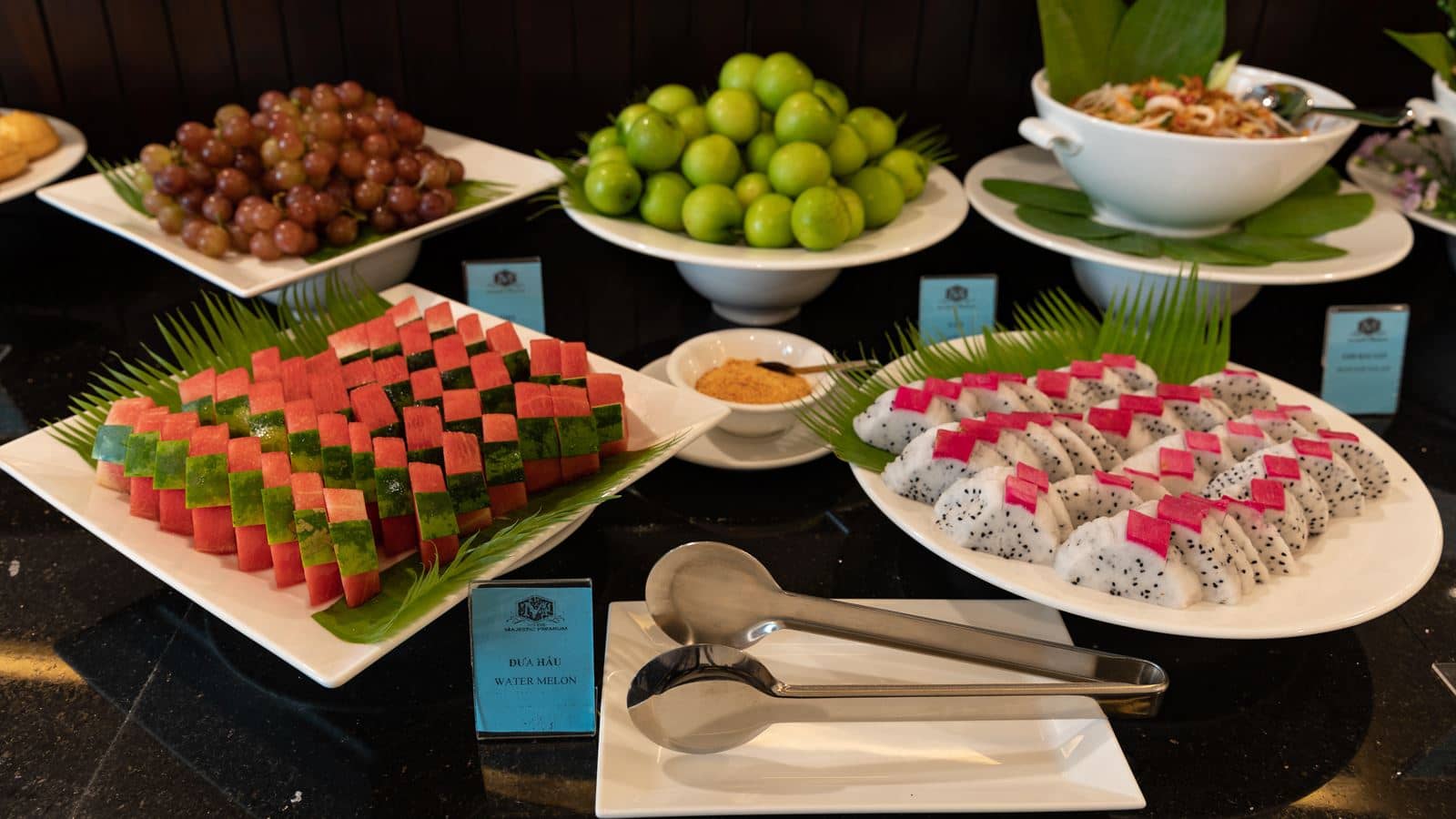 restaurants-lotus-restaurant
