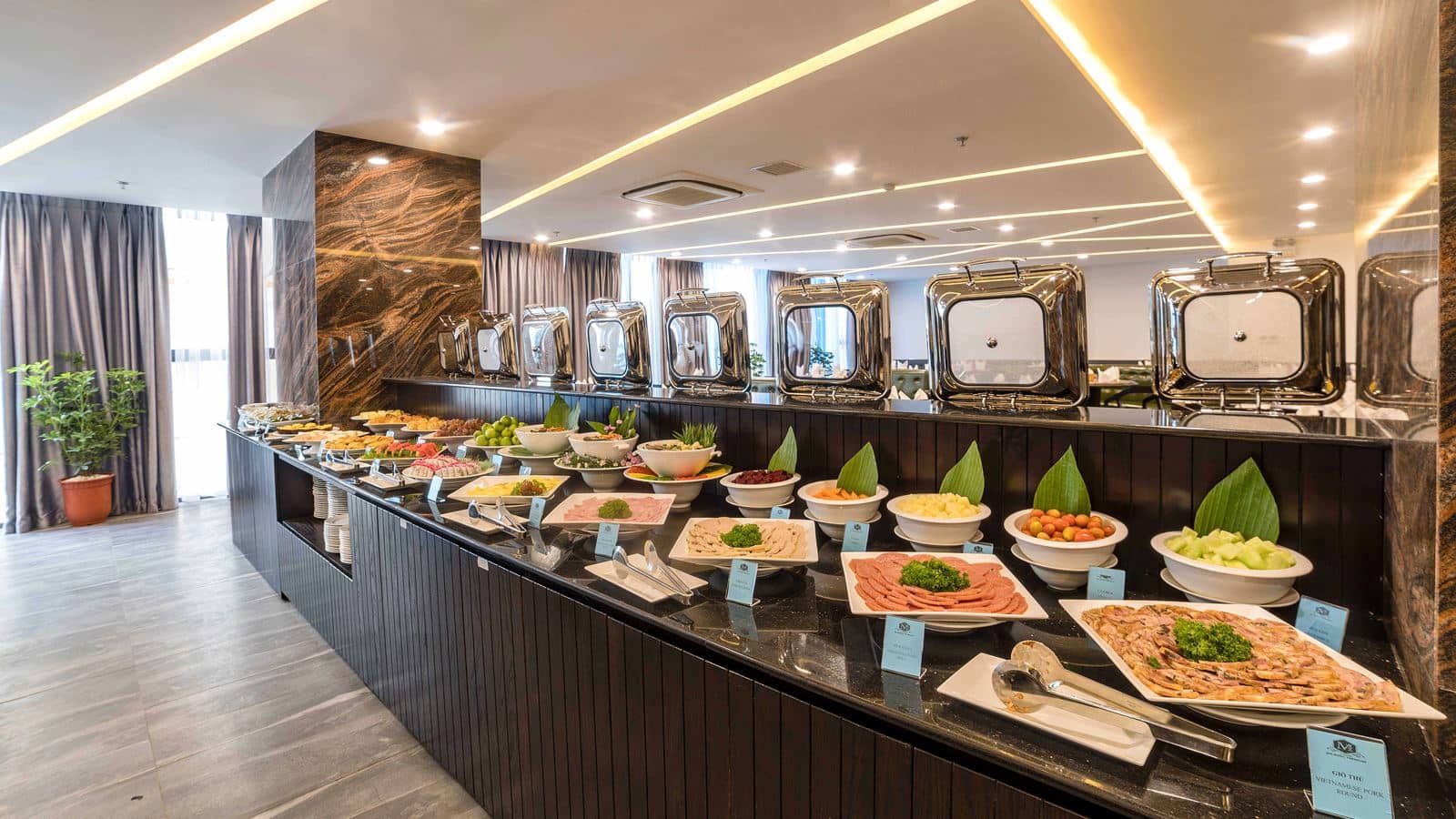 restaurants-lotus-restaurant