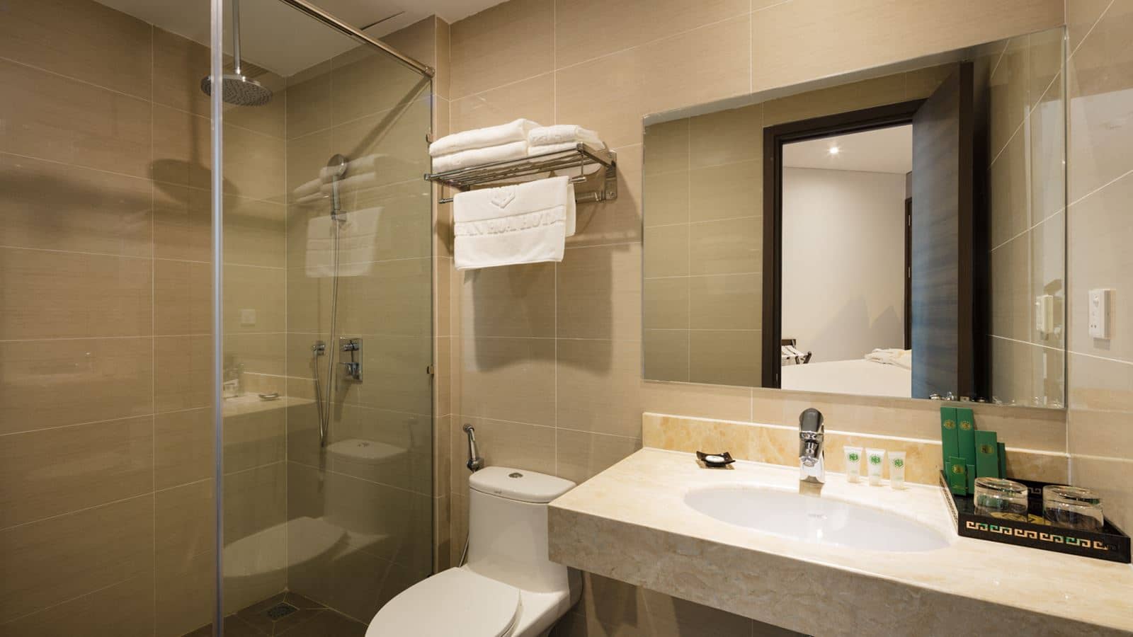 rooms-superior-room