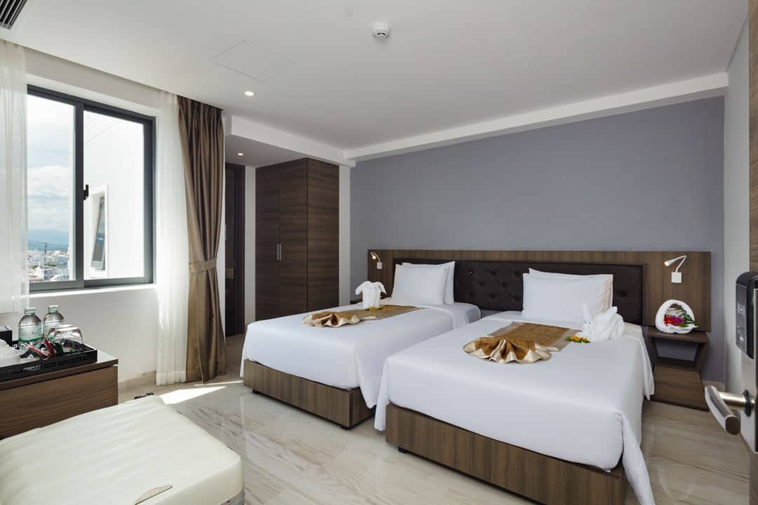 rooms-deluxe-room