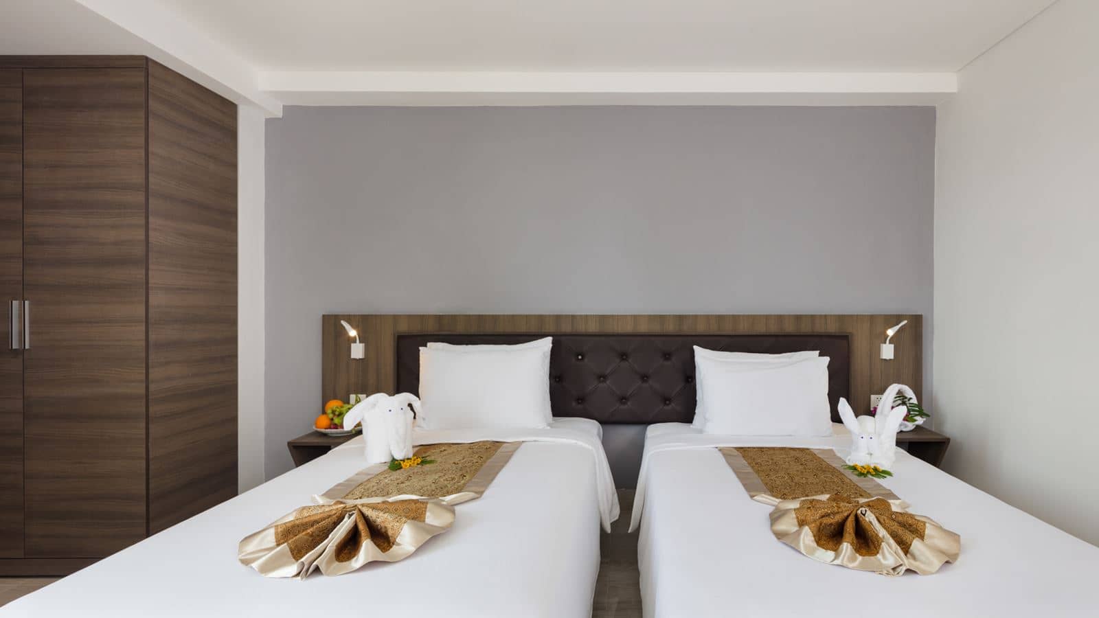 rooms-deluxe-room