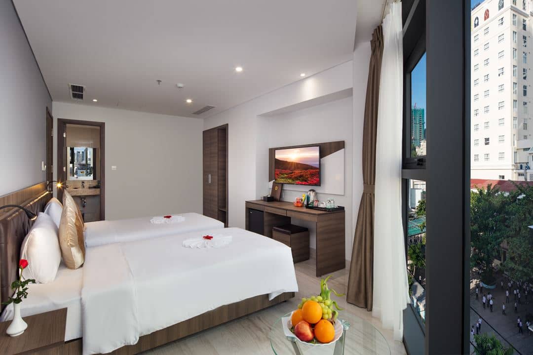 rooms-deluxe-room
