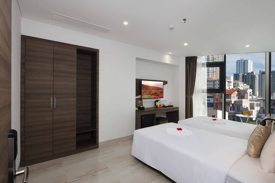 rooms-deluxe-room
