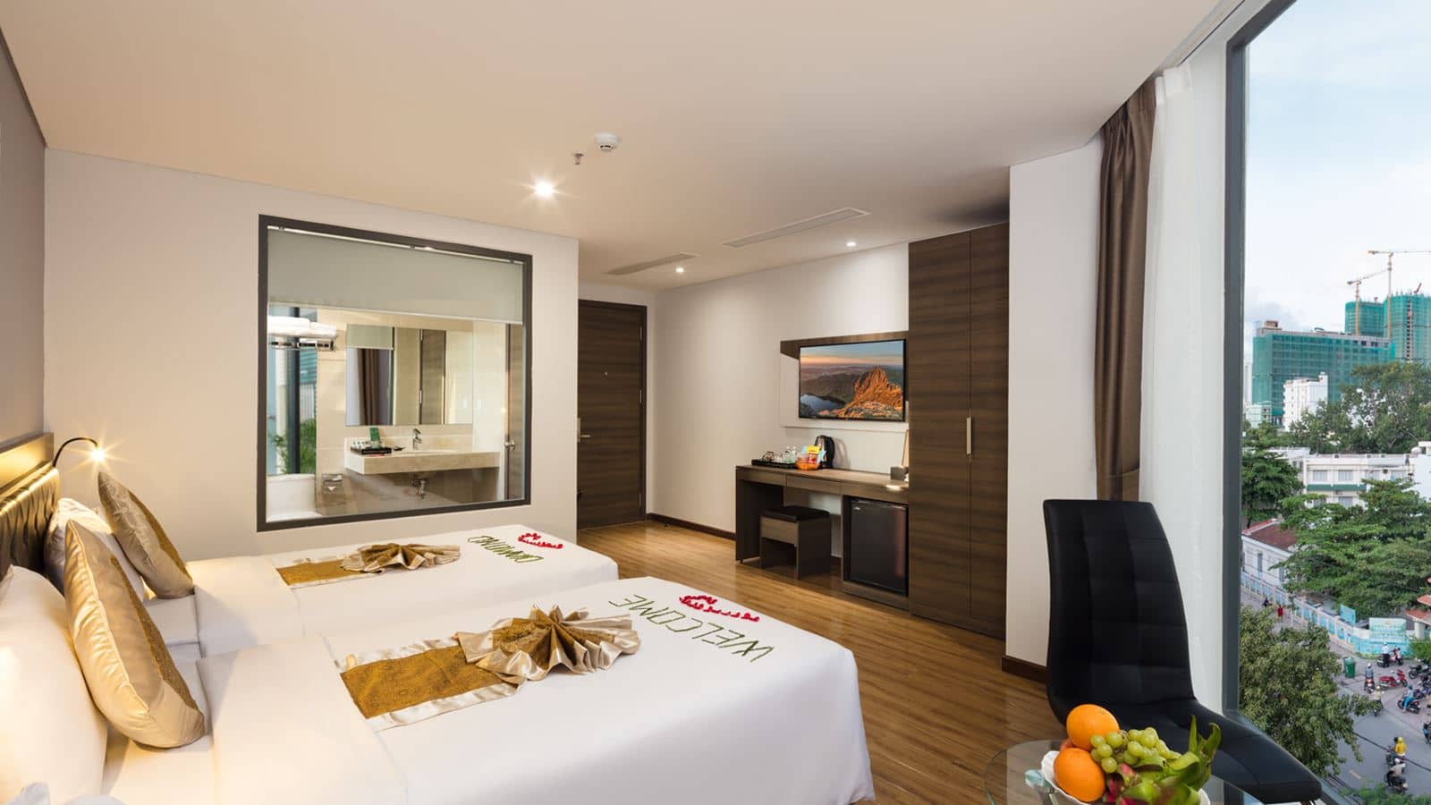 rooms-senior-deluxe-room