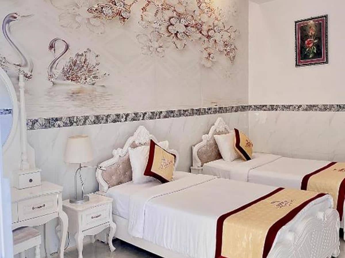 rooms-deluxe-twin-with-balcony