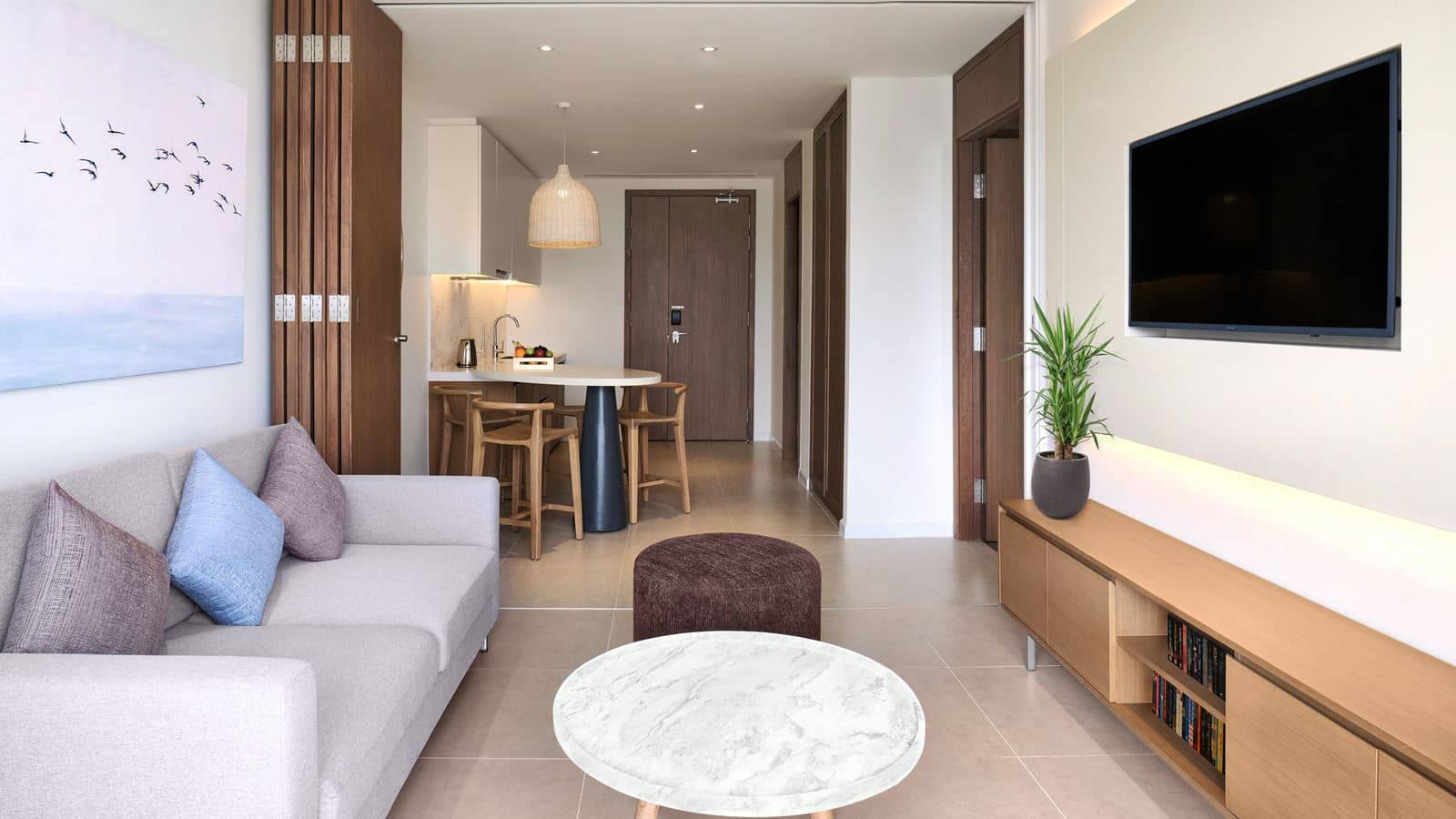rooms-superior-suite-1-king-bed-balcony-with-meal