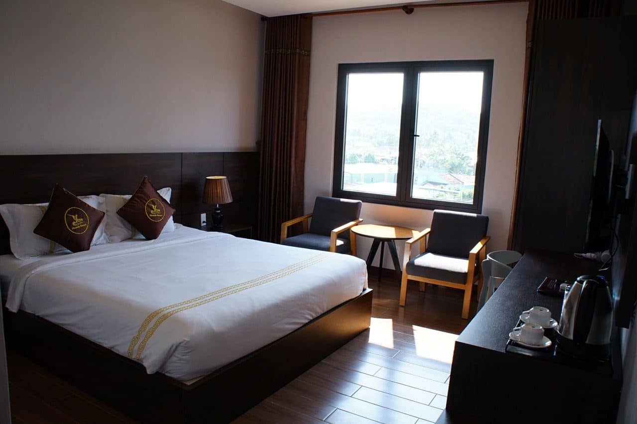 rooms-bungalow-pool-view