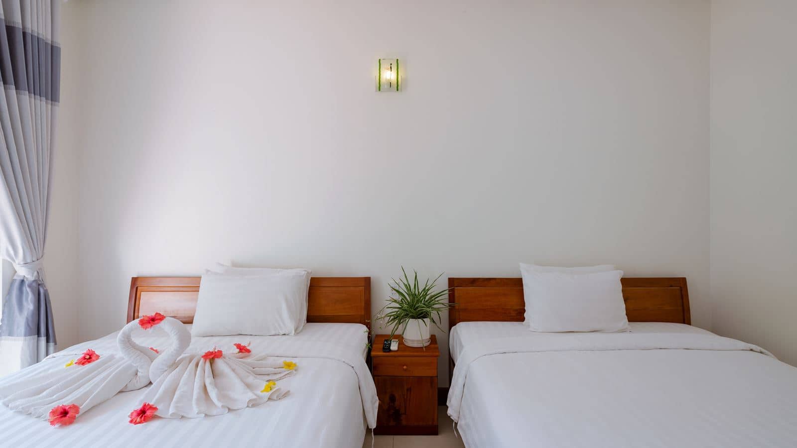 rooms-deluxe-bungalow-with-terrace